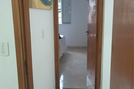 Casa à venda com 4 quartos, sendo 1 suíte, em Vila Cordeiro, São Paulo, SP