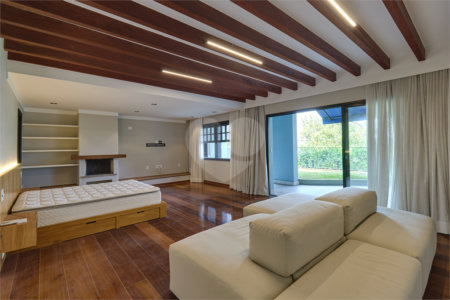 Sobrado à venda com 4 quartos, sendo 2 suítes, em Brooklin Velho, São Paulo, SP