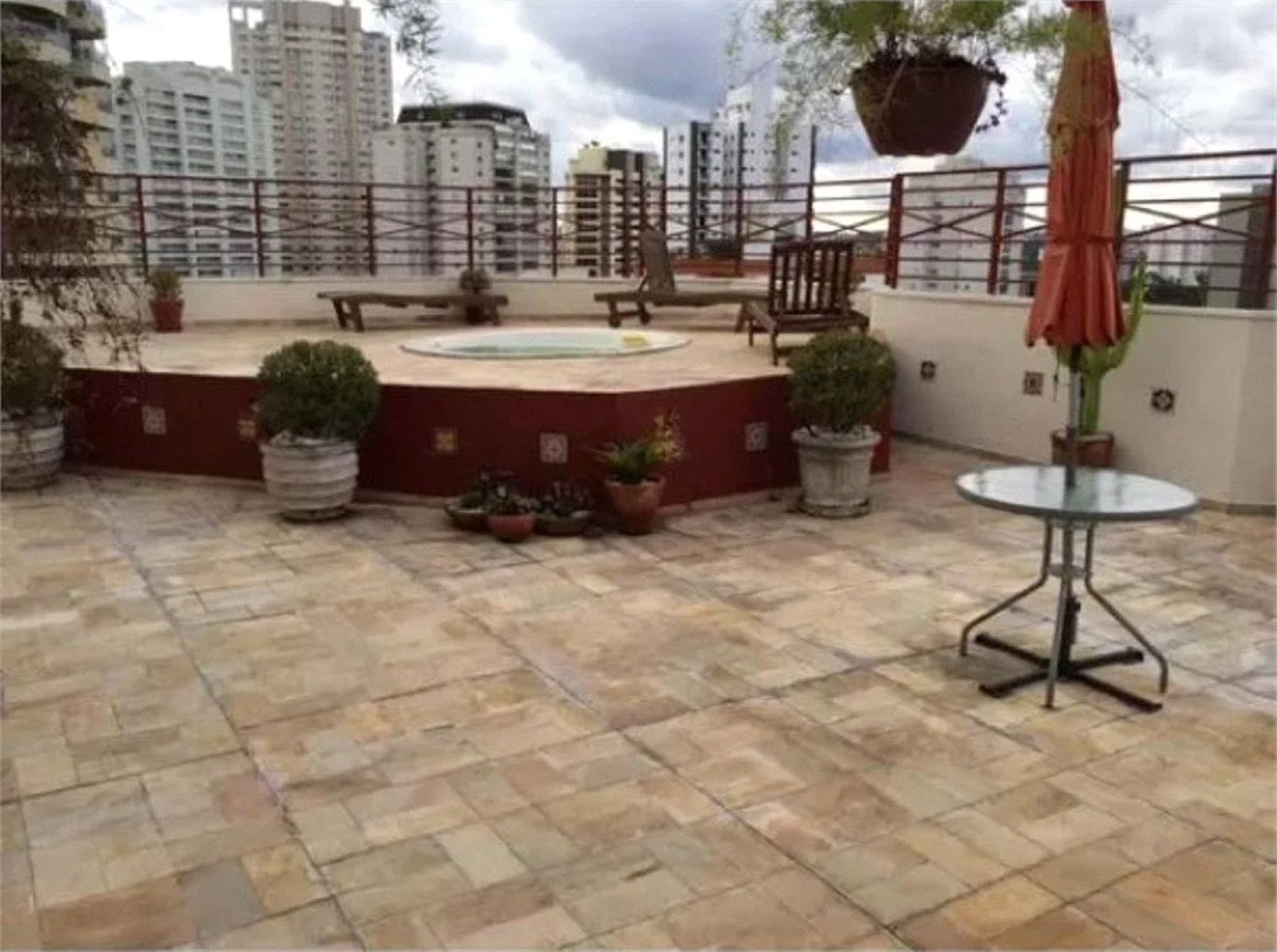 Apartamento à venda com 1 quarto em Vila Suzana, São Paulo, SP