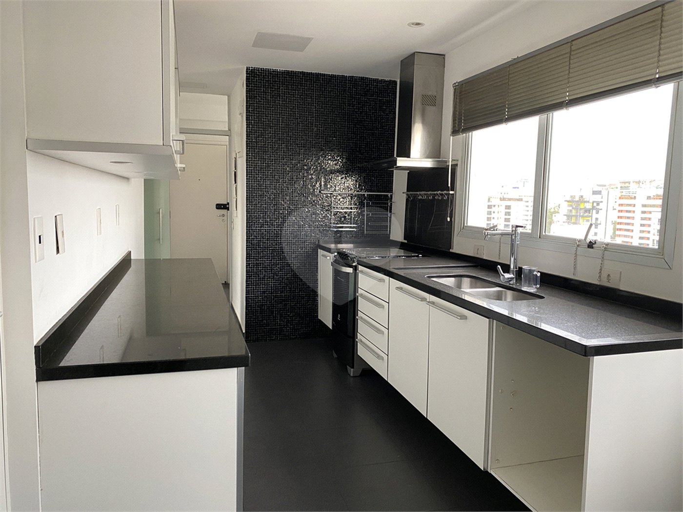 Apartamento à venda com 3 suítes em Vila Andrade, São Paulo, SP