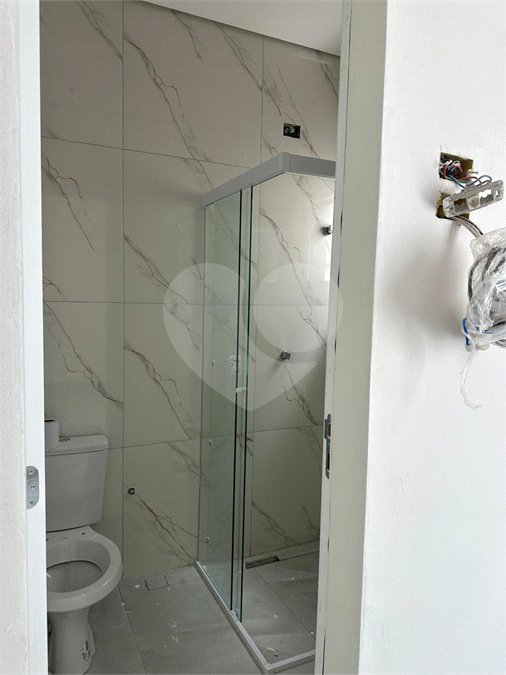 Terreno para alugar com 3 suítes no condomínio Residencial Veneza, Mogi das Cruzes - SP