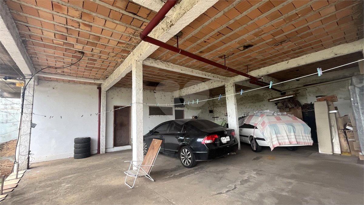 Casa Térrea com 3 dormitórios no Centro de Atibaia