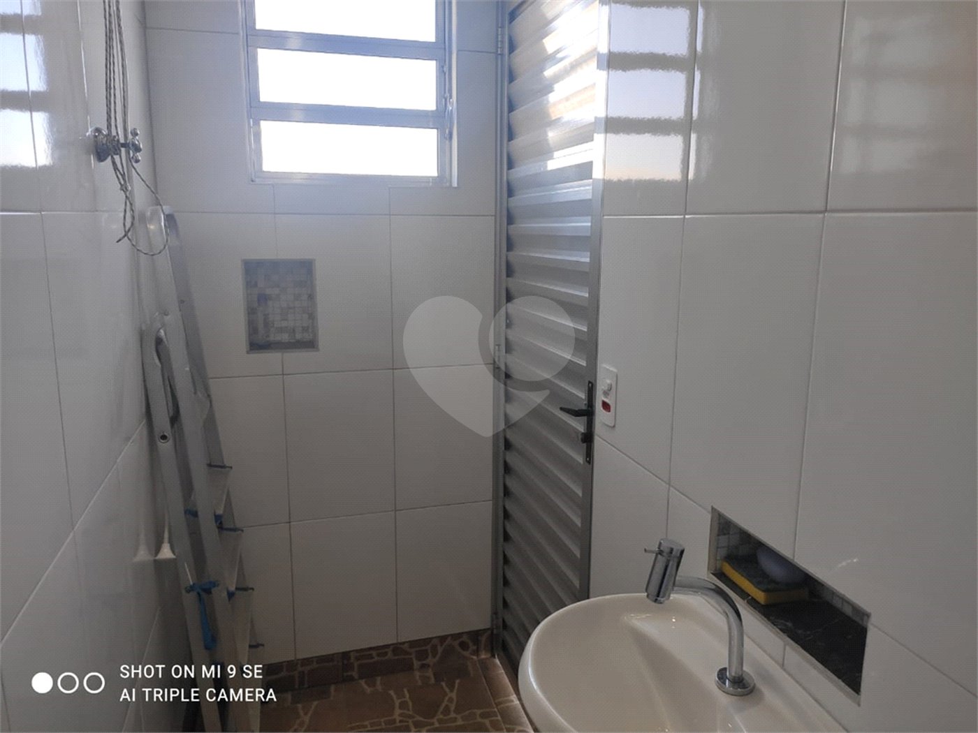 Sobrado à venda com 1 suíte em Jardim Luciana, Itaquaquecetuba, SP