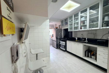 Apartamento à venda com 3 quartos, sendo 1 suíte,  em Vila Guarani (z Sul), São Paulo, SP