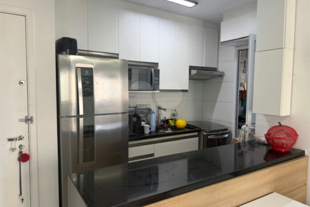 Apartamento à venda com 2 quartos, sendo 1 suíte,  em Vila Andrade, São Paulo, SP