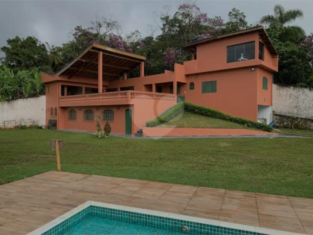 Chácara à venda com 3 quartos em Parelheiros, São Paulo, SP
