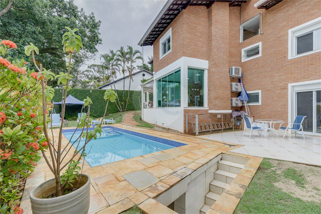 Sobrado à venda com 5 quartos, sendo 3 suítes, em Jardim dos Estados, São Paulo, SP