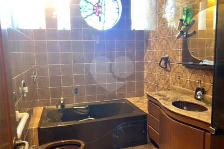 Sobrado para alugar com 4 quartos, sendo 2 suítes, em Alto da Boa Vista, São Paulo, SP