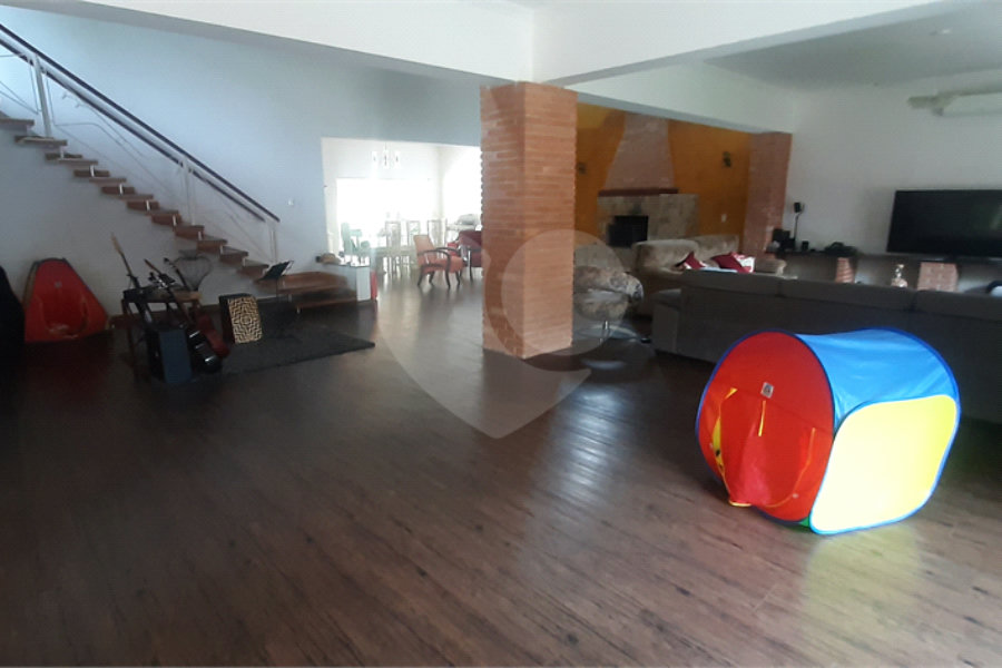 Casa à venda com 3 suítes no condomínio Chacarás Bela Vista, Mairiporã - SP