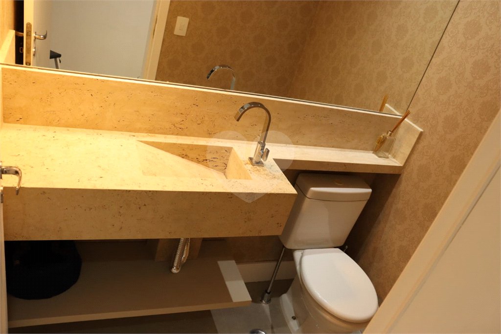 Apartamento à venda com 4 quartos, sendo 3 suítes,  em Parque Reboucas, São Paulo, SP