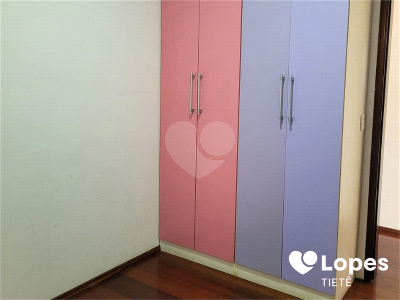 Sobrado à venda com 3 quartos, sendo 1 suíte, em Jardim Pinheiros, São Paulo, SP