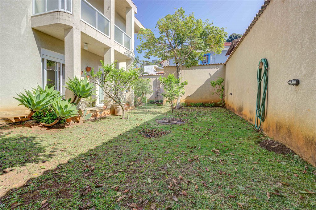 Casa de Vila à venda com 4 suítes em Jardim dos Estados, São Paulo, SP