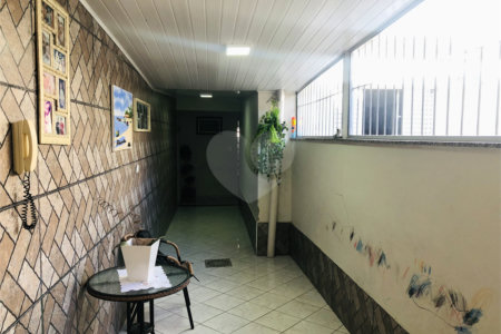 Casa à venda com 3 quartos, sendo 1 suíte, em Vila Suissa, Mogi das Cruzes, SP
