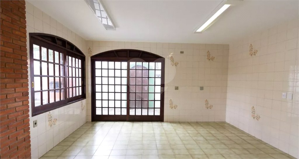 Casa à venda com 4 quartos, sendo 1 suíte, em Vila Tiradentes, São Paulo, SP