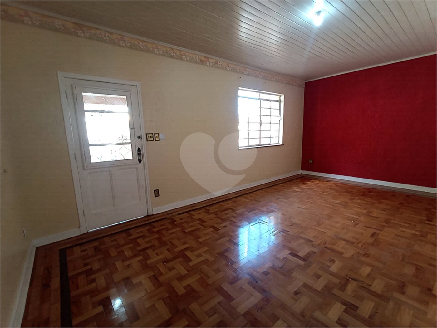 Casa à venda com 3 quartos, sendo 2 suítes,  no Centro, Itapetininga, SP