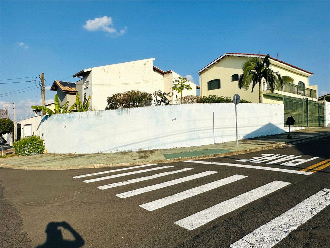 Sobrado à venda com 3 quartos, sendo 1 suíte,  em Jardim Regina, Indaiatuba, SP
