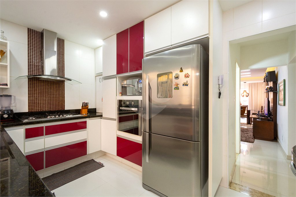 Casa à venda com 4 quartos, sendo 1 suíte, em Santo Amaro, São Paulo, SP
