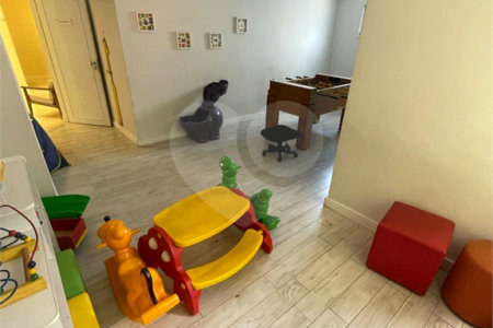 Apartamento à venda com 3 quartos, sendo 2 suítes, em Vila Regente Feijó, São Paulo, SP