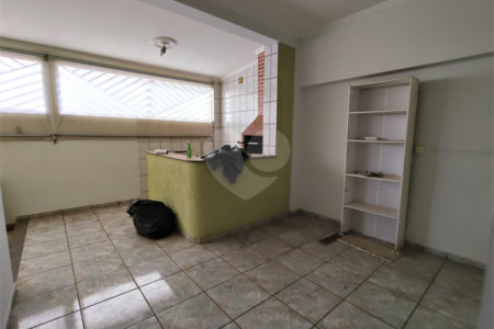 Casa para alugar com 4 quartos, sendo 1 suíte, em Vila Judite, Itapetininga, SP