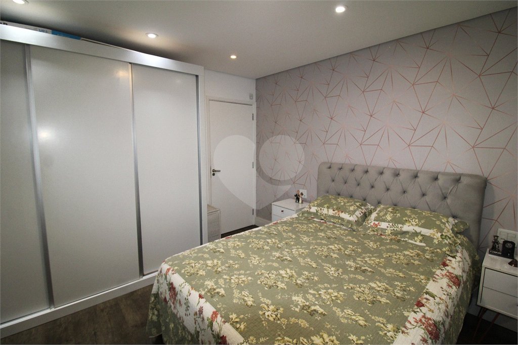 Sobrado à venda com 2 quartos, sendo 1 suíte, em Vila Dom Pedro II, São Paulo, SP