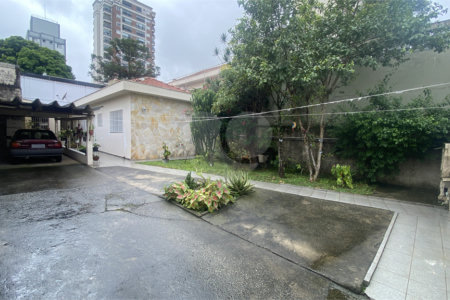 Casa Térrea à venda com 3 quartos, sendo 2 suítes, em Campo Belo, São Paulo, SP