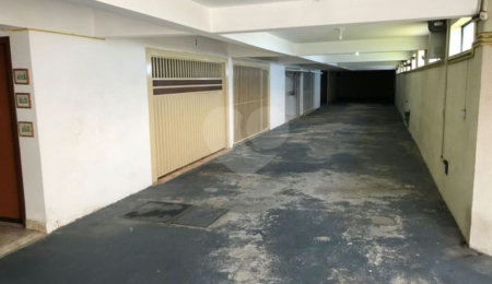 Casa à venda com 3 quartos, sendo 1 suíte,  no condomínio Residencial Gabriela, São Paulo - SP