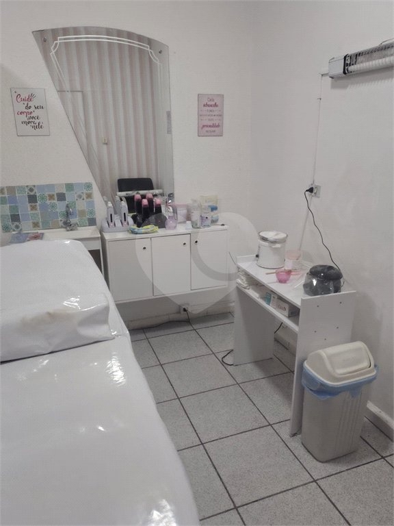 Salão à venda em Bela Vista, Osasco, SP