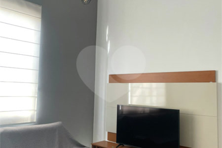 Casa à venda com 3 quartos, sendo 1 suíte, no condomínio Sun Lake, Três Lagoas - MS