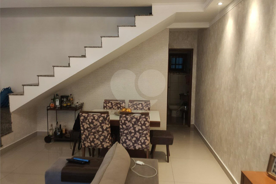 Casa à venda com 3 suítes no condomínio Residencial Palmas I, São Paulo - SP
