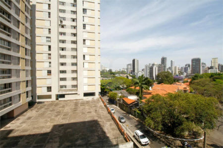 Apartamento à venda ou para alugar com 3 quartos, sendo 1 suíte,  em Sumarezinho, São Paulo, SP