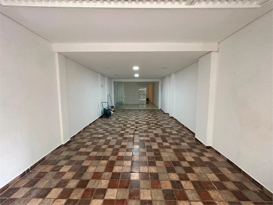 Casa de Vila para alugar com 4 suítes em Vila Romana, São Paulo, SP
