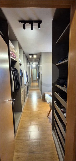 Apartamento à venda com 4 quartos, sendo 2 suítes,  no Centro, Mogi das Cruzes, SP