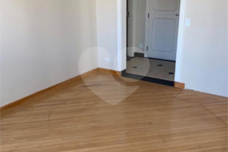 Apartamento à venda com 3 suítes em Vila Suzana, São Paulo, SP