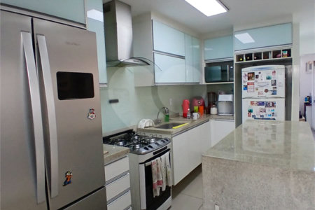 Casa à venda com 4 quartos, sendo 1 suíte, em Campo Grande, Rio de Janeiro, RJ