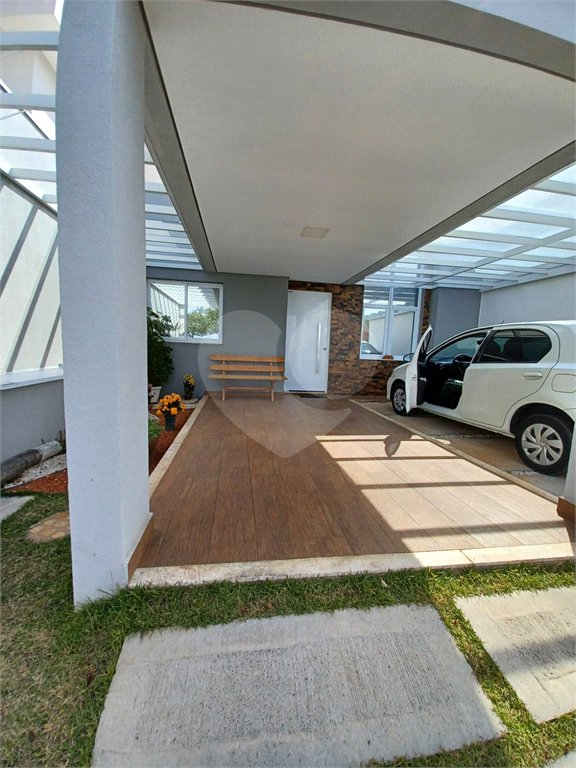 Casa à venda com 3 quartos, sendo 2 suítes, no condomínio Montreal Residence, Indaiatuba - SP