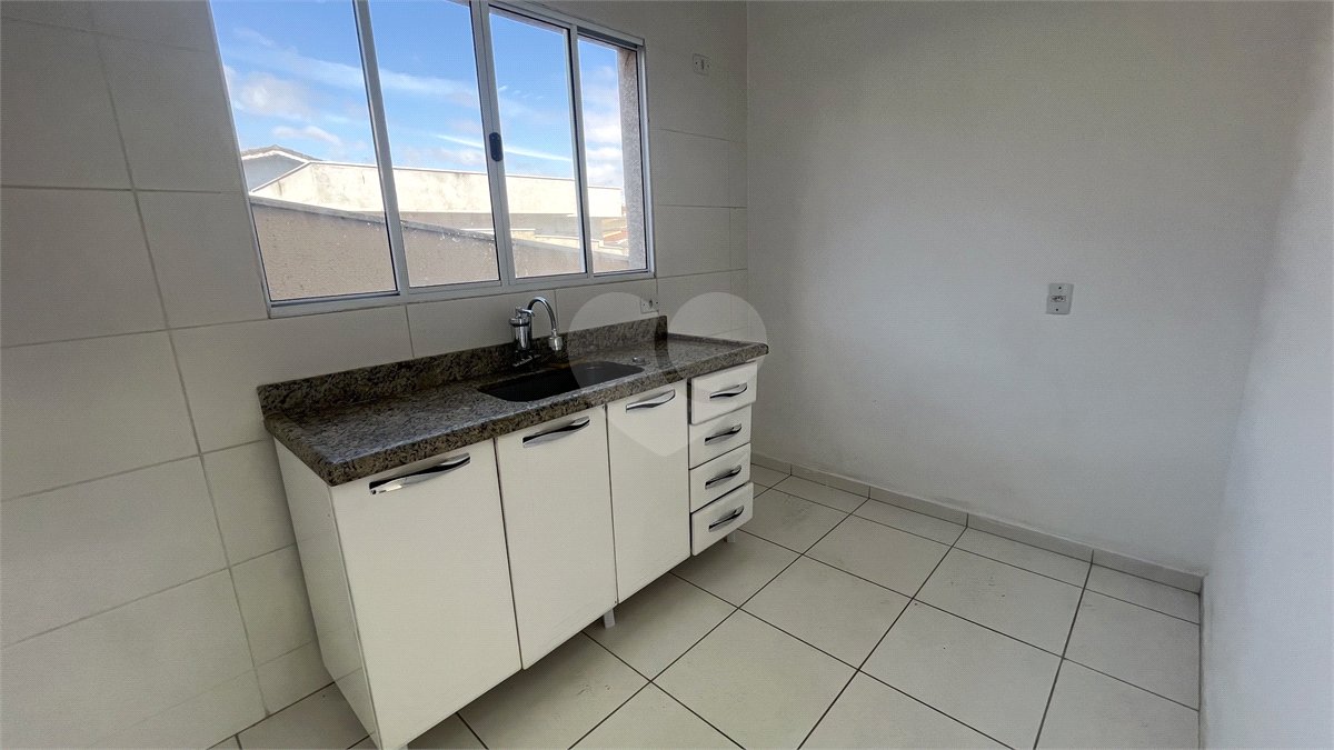 Apartamento para alugar com 2 quartos, sendo 1 suíte, em Estância Parque de Atibaia, Atibaia, SP
