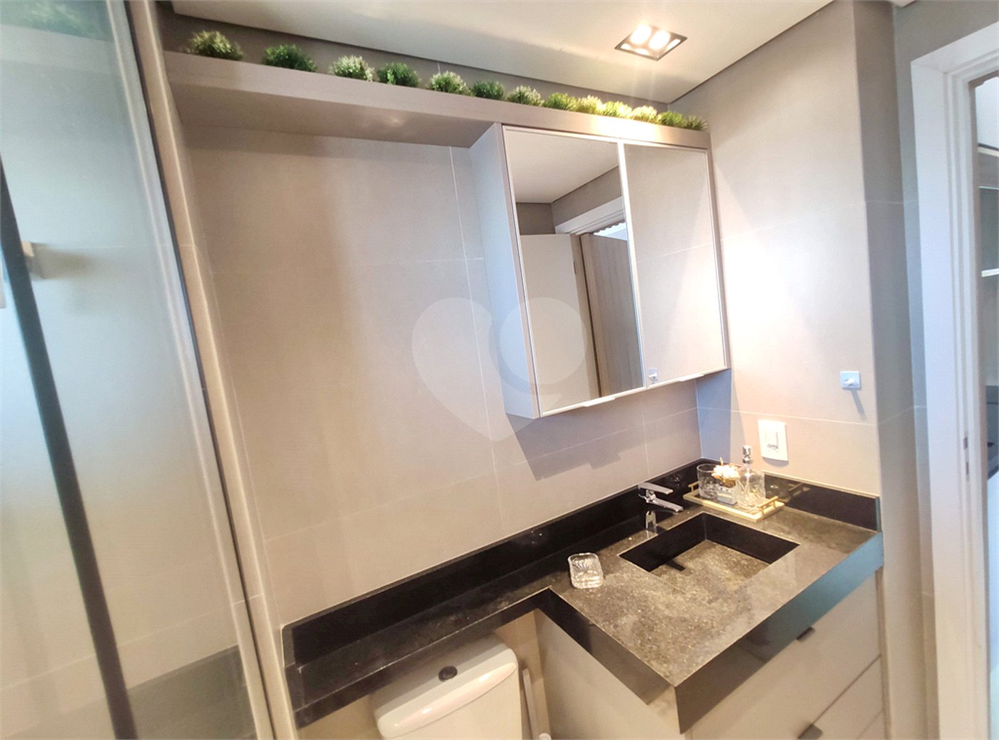 Apartamento à venda ou para alugar com 1 suíte em Pinheiros, São Paulo, SP
