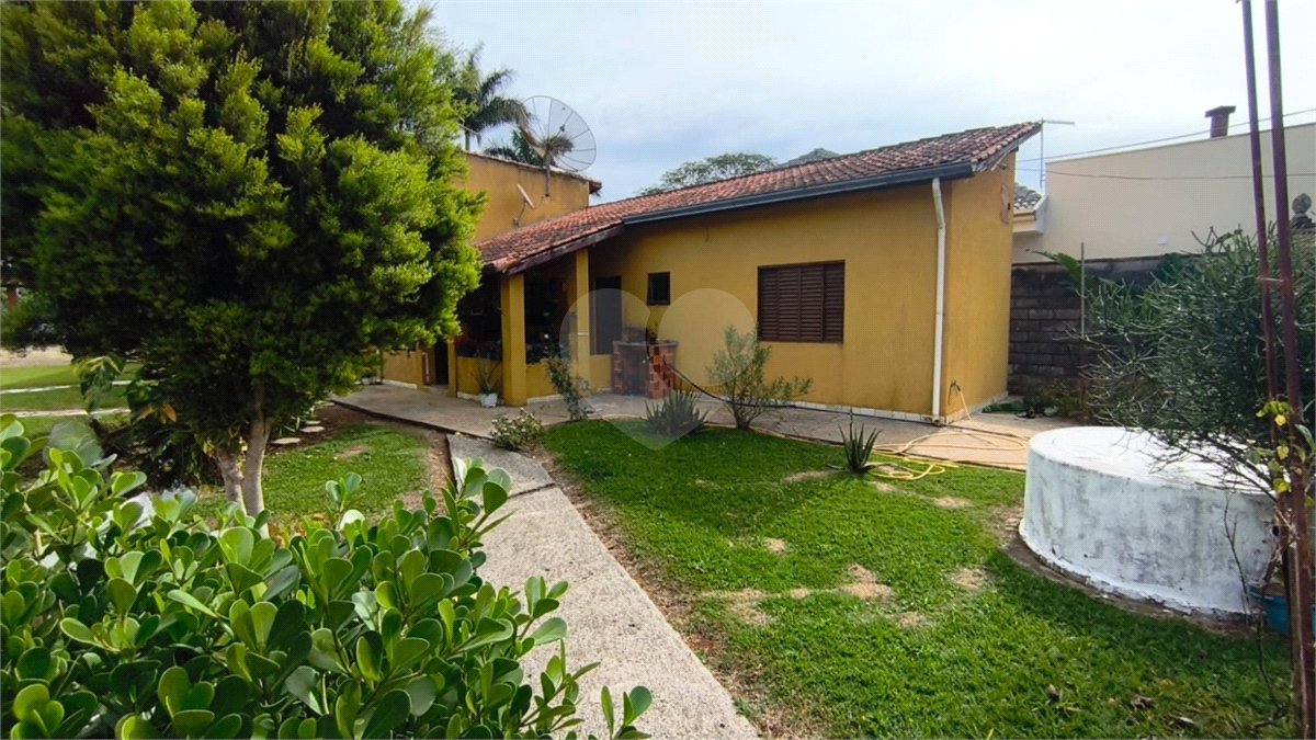 Chácara à venda com 4 quartos, sendo 1 suíte,  em Vale San Fernando, Itapetininga, SP