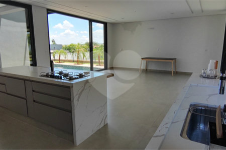 Casa à venda com 4 suítes no condomínio Campos de Santo Antonio II, Itu - SP
