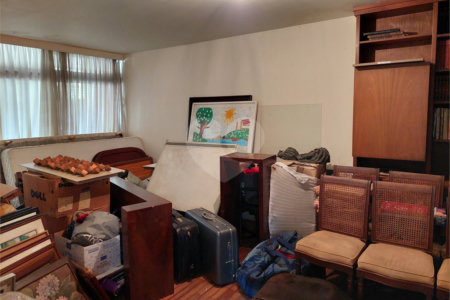 Casa à venda com 3 suítes em Jardim Leonor, São Paulo, SP