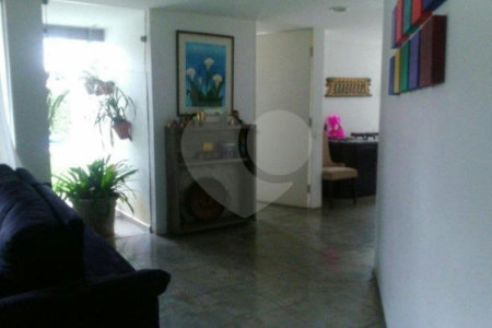 Sobrado à venda com 5 quartos, sendo 2 suítes,  em Instituto de Previdência, São Paulo, SP