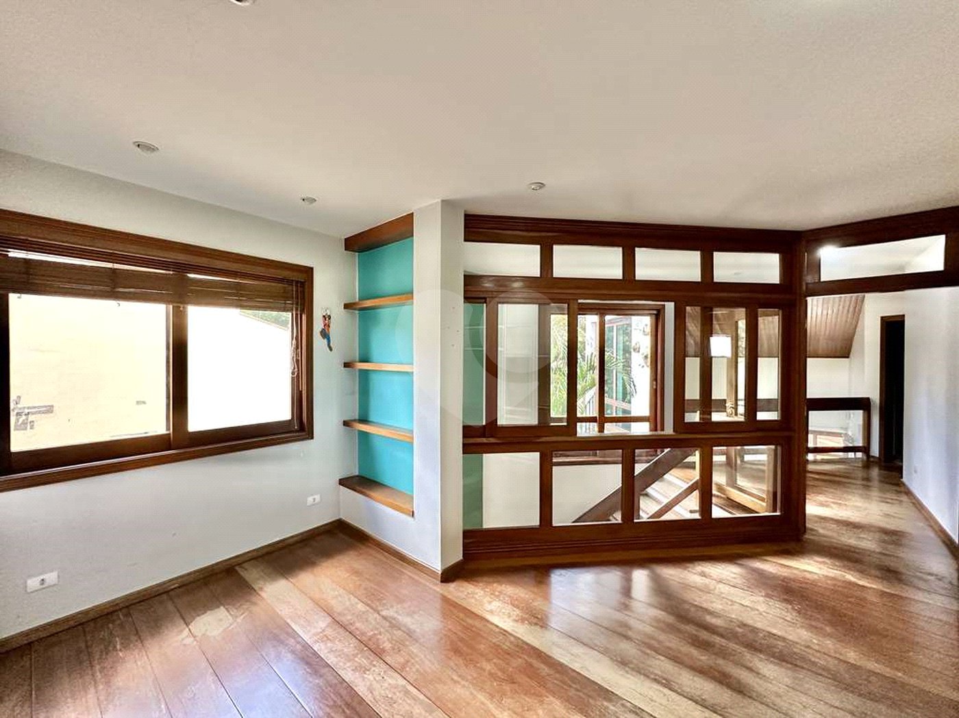 Casa à venda com 4 quartos, sendo 2 suítes,  no condomínio São Paulo Ii, Cotia - SP
