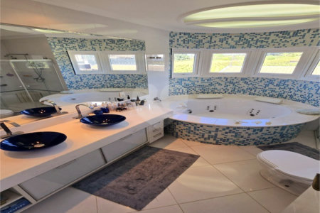 Casa à venda com 4 suítes no condomínio Jardim Residêncial da Villa Suiça, Indaiatuba - SP