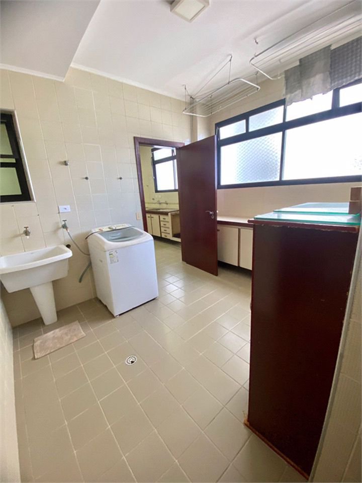 Apartamento Residencial à venda, Centro, Guarujá - AP1385.