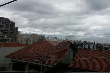 Casa à venda com 3 quartos, sendo 1 suíte, em Jardim São Bento, São Paulo, SP