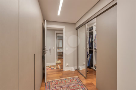 Apartamento à venda com 3 suítes em Chácara Santo Antônio, São Paulo, SP