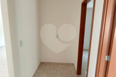 Apartamento à venda no bairro Vicente Nunes em Nazaré Paulista