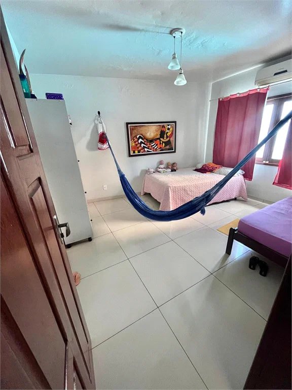 Casa à venda com 6 quartos, sendo 1 suíte, no Centro, Balsas, MA