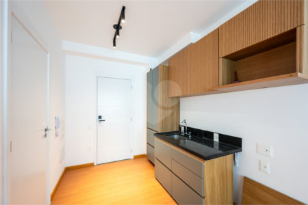 LINDO STUDIO DE 32M² PRÓXIMO DE TUDO