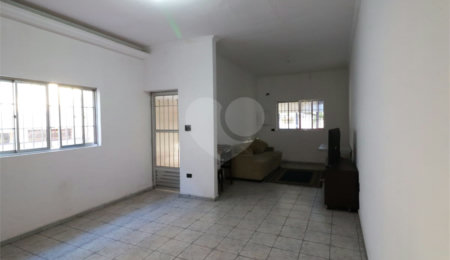 Casa à venda com 3 quartos, sendo 1 suíte, em Planalto Paulista, São Paulo, SP